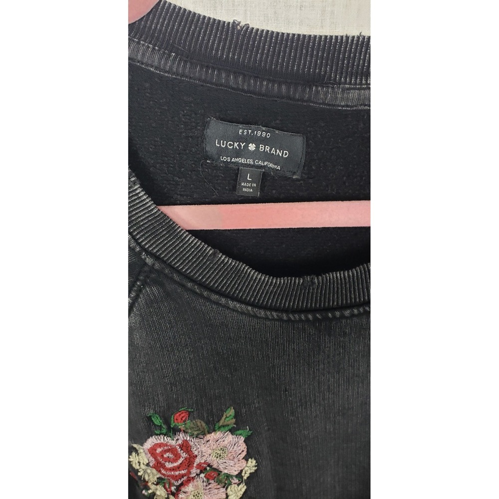 Lucky Brand‎ Charcoal Gray Embroidered Rose Sweatshirt L Casual Boho Grunge - Picture 3 of 10
